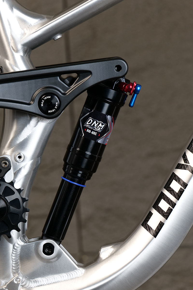 Cadre de vélo tout suspendu FR - Mountain Biking Jumps avis et prix